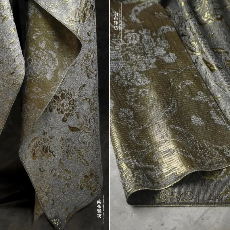 Серая замша, золотая проволока, жаккардовая ткань для китайского стиля, верхняя одежда, жилет, брюки, модная одежда, дизайнерская ткань, сделай сам, шить на метр
Серая замша, золотая проволока, жаккардовая ткань для китайского стиля, верхняя одежда, жилет, брюки, модная одежда, дизайнерская ткань, сделай сам, шить на метр