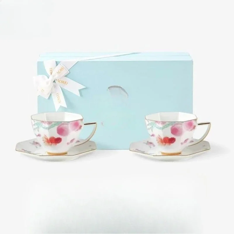 Jingdezhen ceramic coffee cup and saucer pair, new bone china high-value exquisite couple gift
Jingdezhen ceramic coffee cup and saucer pair, new bone china high-value exquisite couple gift