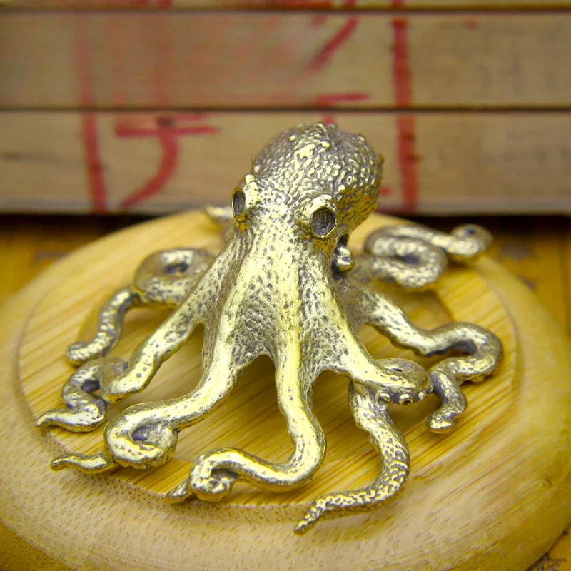 Pure Copper Octopus Home Desktop Mini Ornaments Decorative Octopus Copper Tea Pet Keychain Handmade Creative Collectibles Gift
Pure Copper Octopus Home Desktop Mini Ornaments Decorative Octopus Copper Tea Pet Keychain Handmade Creative Collectibles Gift