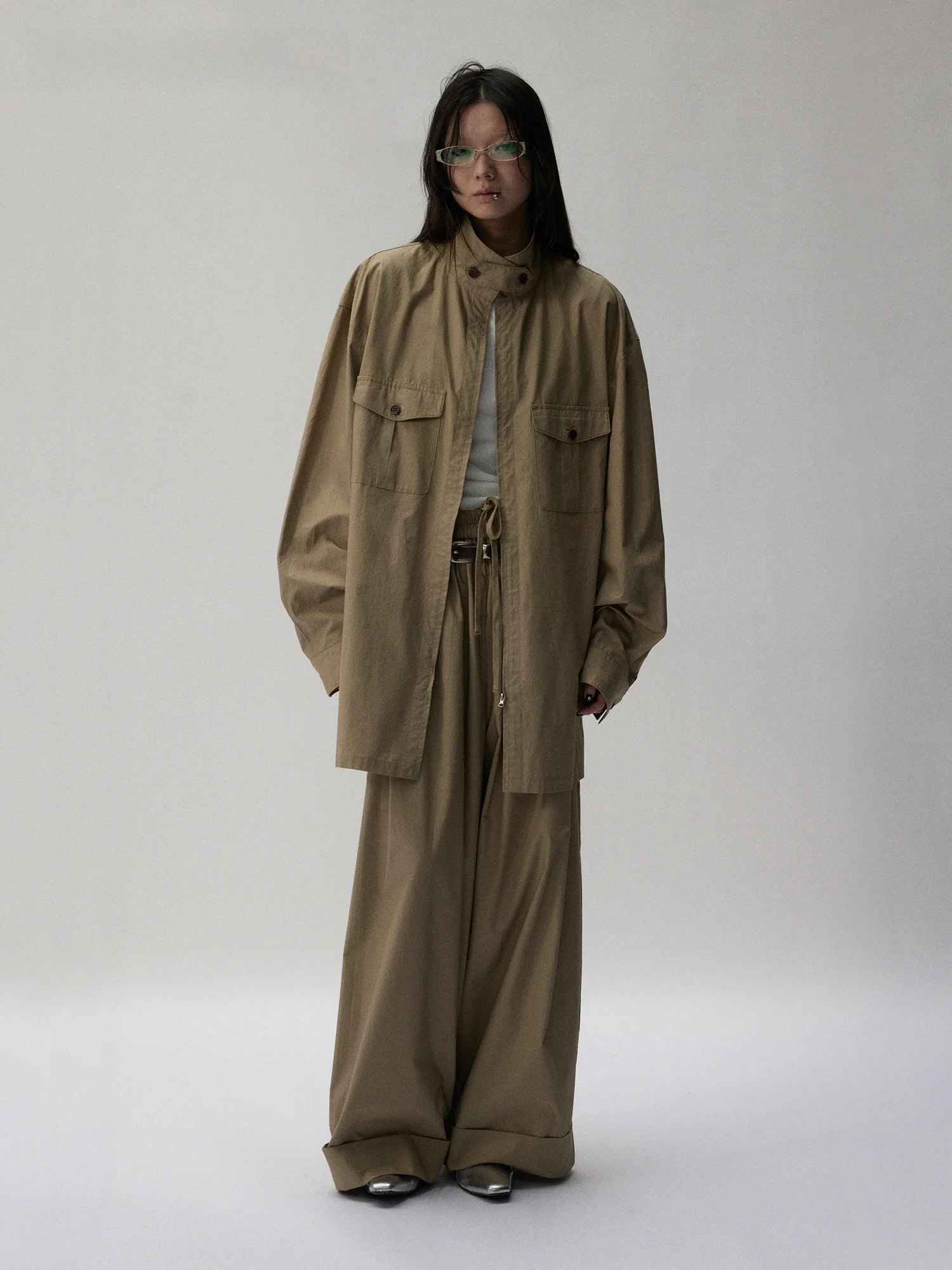 VERMO Мягкая структурированная двойная молния, облегающий хлопковый комплект и повседневные брюки, длинный воротник-стойка, застежка-молния Faio...
VERMO Мягкая структурированная двойная молния, облегающий хлопковый комплект и повседневные брюки, длинный воротник-стойка, застежка-молния Faio...