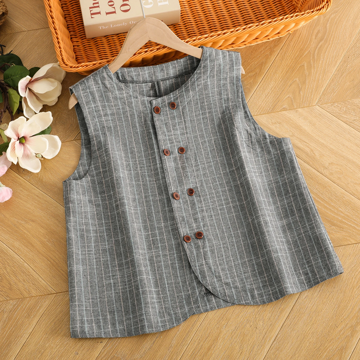 Women Vintage Striped Gray Cotton Linen Vest O-neck Button-Up Short Sleeveless Jacket Coat Elegant Summer Cover Up Cardigan Top
Women Vintage Striped Gray Cotton Linen Vest O-neck Button-Up Short Sleeveless Jacket Coat Elegant Summer Cover Up Cardigan Top