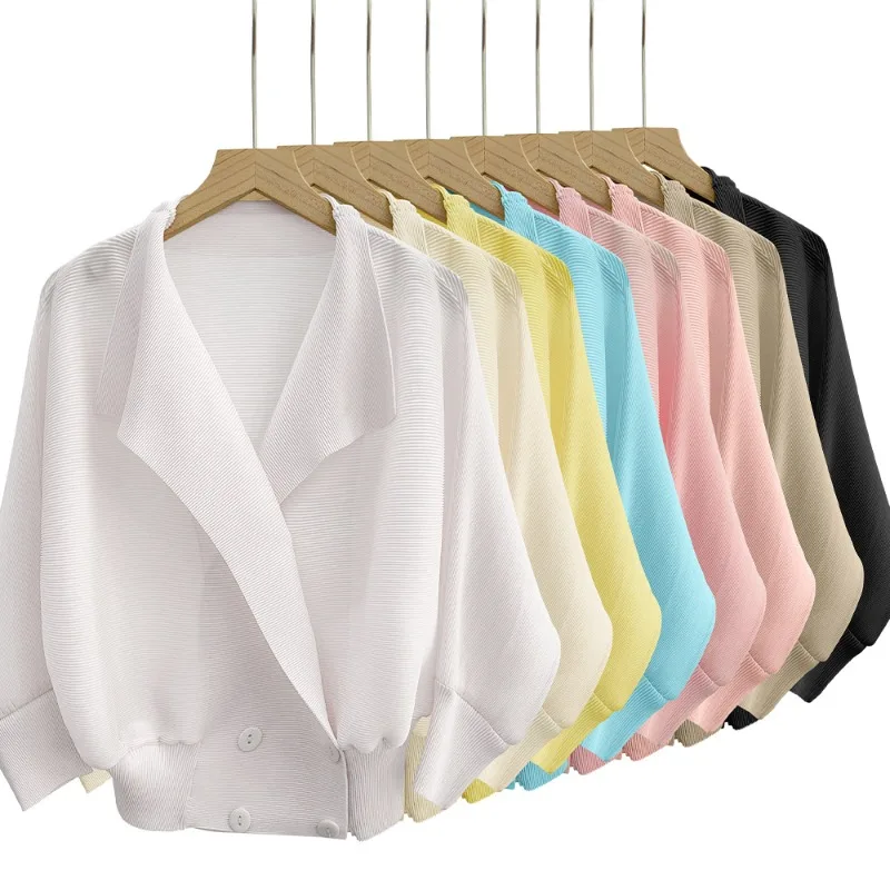 Miyake Pleated Original New Solid Color Suit Collar Jacket Loose Double-Breasted Short Style Cuffed Sleeves Gentle Style T-Shirt
Miyake Pleated Original New Solid Color Suit Collar Jacket Loose Double-Breasted Short Style Cuffed Sleeves Gentle Style T-Shirt