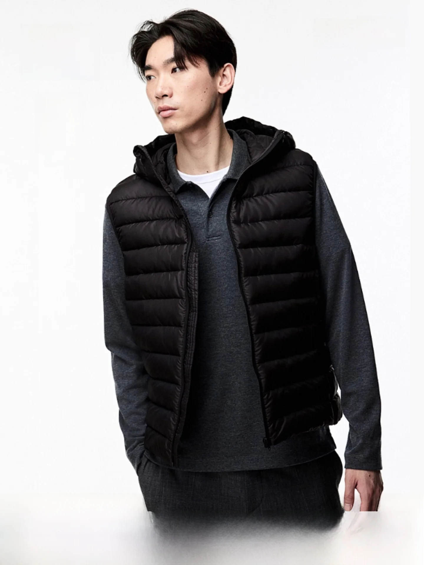 H&M Men's Zippered Lightweight Warm Vest Stand Fit Casual Wear Polyester Fiber 00% Autumn 2024 Collection
H&M Men's Zippered Lightweight Warm Vest Stand Fit Casual Wear Polyester Fiber 00% Autumn 2024 Collection