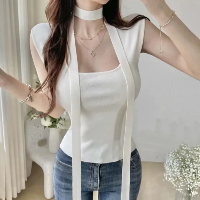 Korean Style Women's Knitted U-Neck Top Neck Hanging Belted Slim Fit Sexy Chest Enhancing Elastic T-Shirt Pullover Fashionable
Korean Style Women's Knitted U-Neck Top Neck Hanging Belted Slim Fit Sexy Chest Enhancing Elastic T-Shirt Pullover Fashionable