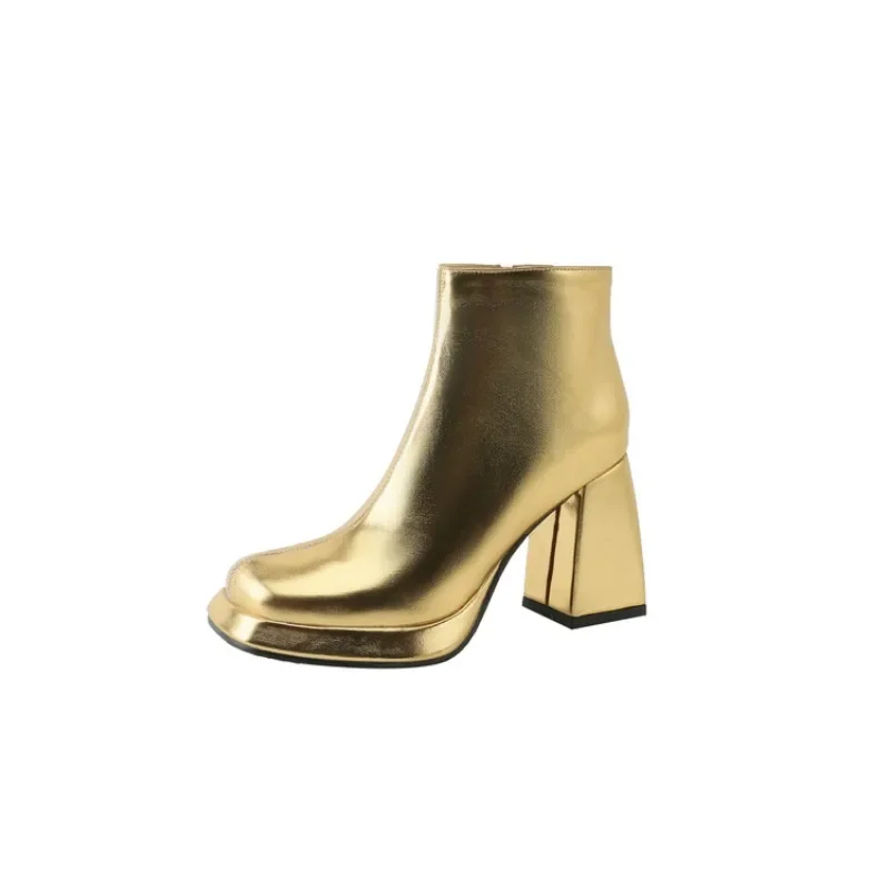 Simple and stylish thick heeled women's boots Fashion trend Square toes platform boots simple and elegant Banquets
Simple and stylish thick heeled women's boots Fashion trend Square toes platform boots simple and elegant Banquets
