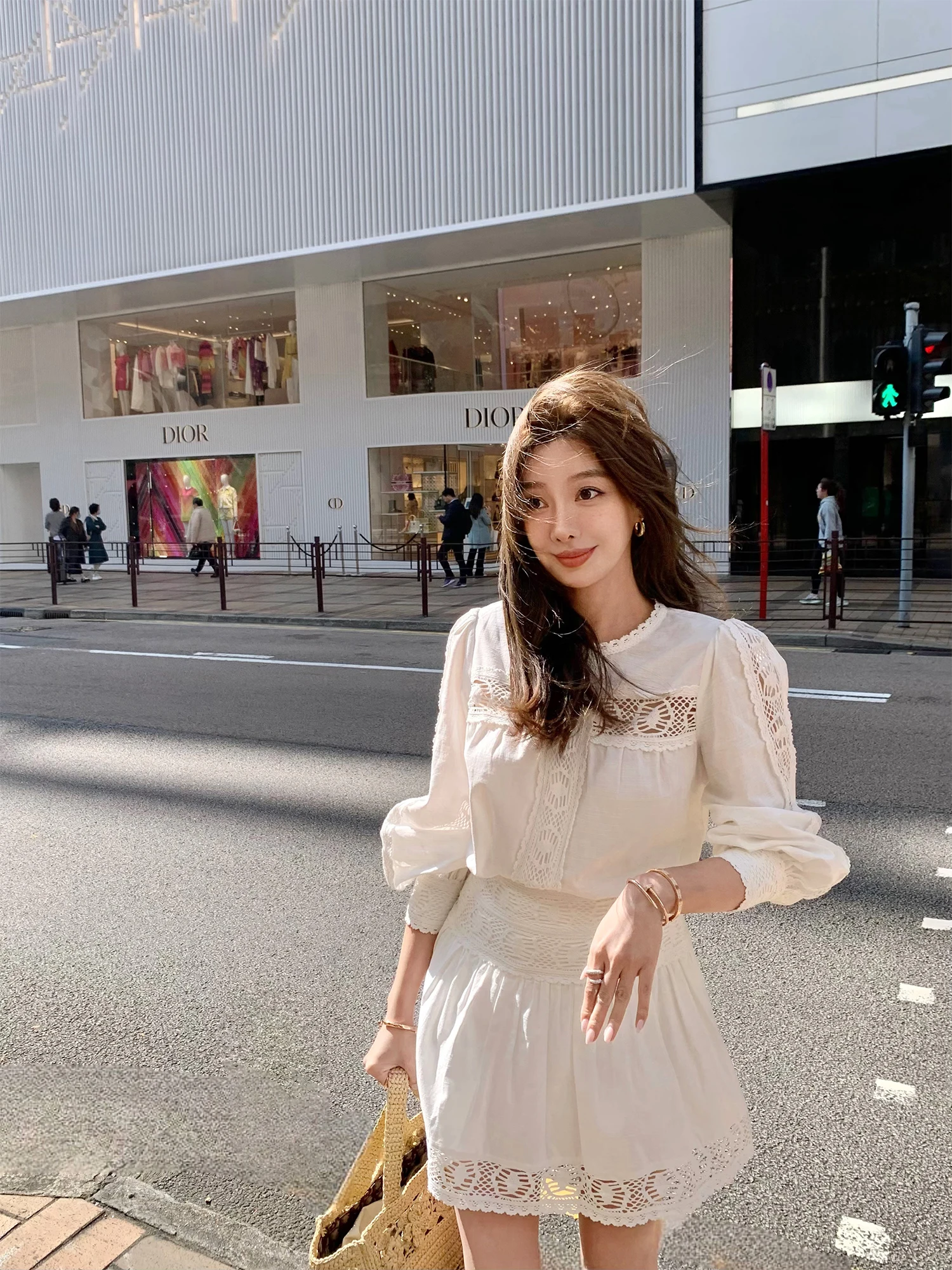 Spring South France Style Women's Long Sleeve Hollow out Embroidered Shirt And Short Skirt Set Breathable Cotton Sweet Style
Spring South France Style Women's Long Sleeve Hollow out Embroidered Shirt And Short Skirt Set Breathable Cotton Sweet Style