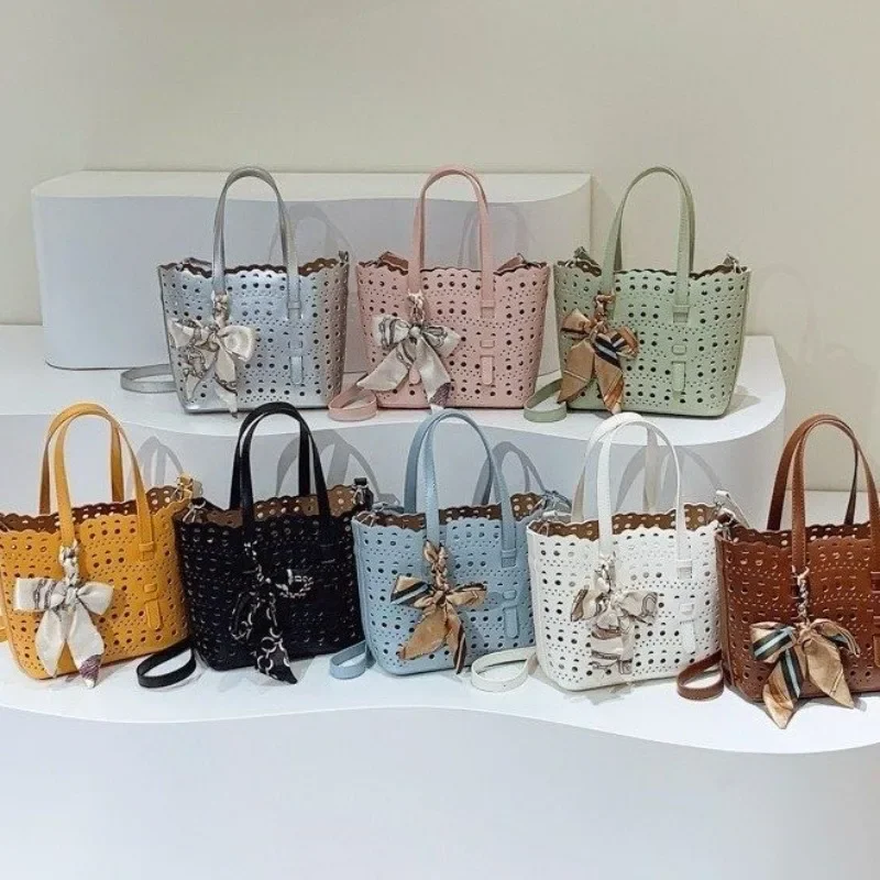 Women Elegant Leather Handbag Luxury Designer Diaper Bag Classic Tote Large Capacity Stylish Crossbody Messenger Bag
Women Elegant Leather Handbag Luxury Designer Diaper Bag Classic Tote Large Capacity Stylish Crossbody Messenger Bag