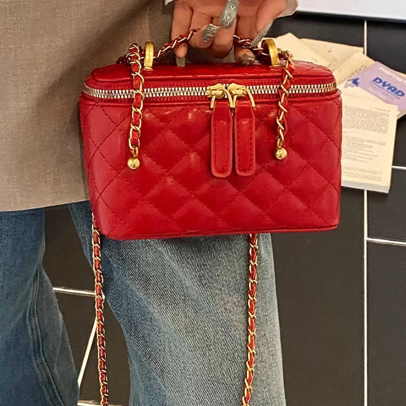 High-grade Box Shape Crossbody Bags Women Korean Style Summer Versatile Double Zippers Chains Single Shoulder Bucket Bags
High-grade Box Shape Crossbody Bags Women Korean Style Summer Versatile Double Zippers Chains Single Shoulder Bucket Bags