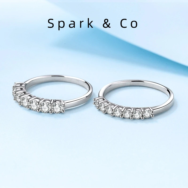 Platinum PT950 One Line Row Diamond VVS1 D Color 0.28/0.7CT Seven Moissanite Daily Minimalist and Versatile Women Sparkling Ring
Platinum PT950 One Line Row Diamond VVS1 D Color 0.28/0.7CT Seven Moissanite Daily Minimalist and Versatile Women Sparkling Ring