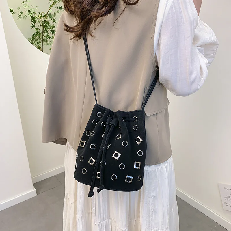 2025 Shiny Metallic Shoulder Bag - Studded Crossbody Purse with Eyelet Drawstring Bucket, Edgy Women's Handbag
2025 Shiny Metallic Shoulder Bag - Studded Crossbody Purse with Eyelet Drawstring Bucket, Edgy Women's Handbag