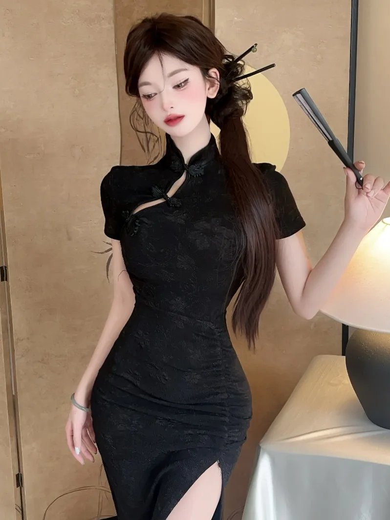 Модная юбка в китайском стиле с плиссировкой и разрезом для летнего сезона, стройнящая фигуру
Модная юбка в китайском стиле с плиссировкой и разрезом для летнего сезона, стройнящая фигуру