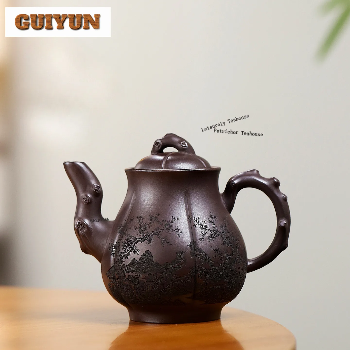 490ml Retro Yixing Purple Clay Teapots Artists Handmade Spring Herald Palace Lantern Pot Raw Ore Purple Mud Kettle Zisha Tea Set
490ml Retro Yixing Purple Clay Teapots Artists Handmade Spring Herald Palace Lantern Pot Raw Ore Purple Mud Kettle Zisha Tea Set