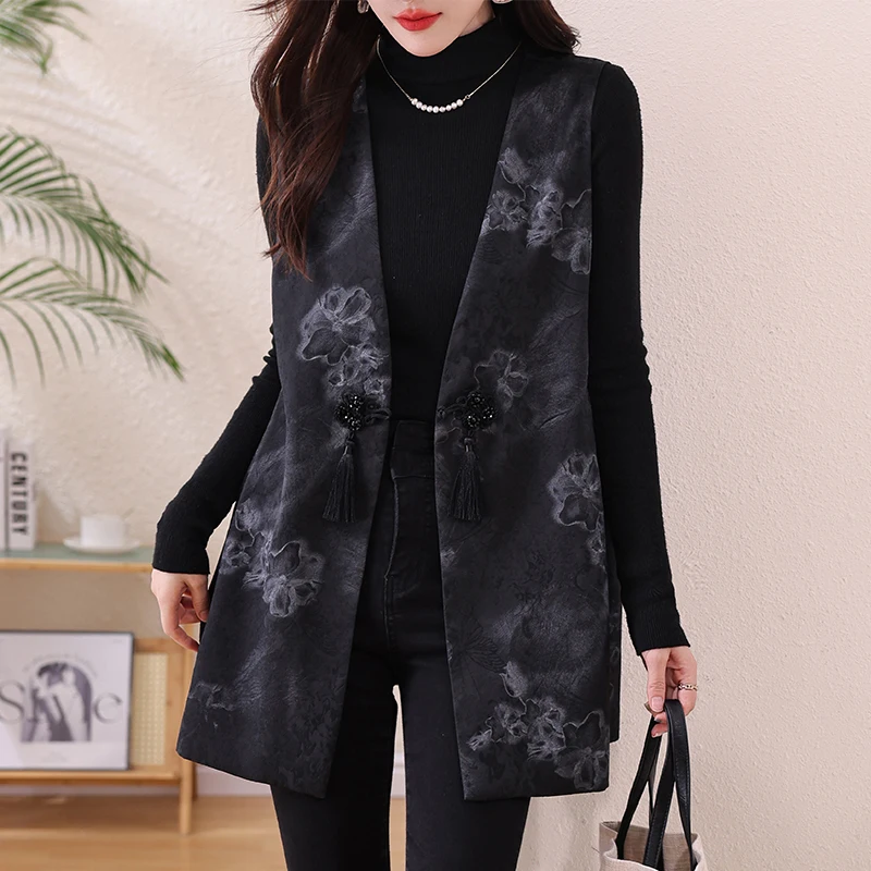 Женский укороченный жилет-жакет для похудения в национальном китайском стиле с пуговицами, весна-осень, новинка, большие размеры, для повседневной носки, внутренний слой
Женский укороченный жилет-жакет для похудения в национальном китайском стиле с пуговицами, весна-осень, новинка, большие размеры, для повседневной носки, внутренний слой