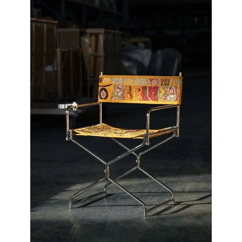 Outdoor folding chair retro designer single portable chair light luxury senior director armrest dining chair
Outdoor folding chair retro designer single portable chair light luxury senior director armrest dining chair