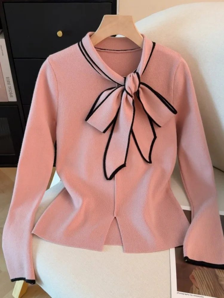 French style contrasting color bow lace-up knit sweater women's autumn and winter new gentle sweet commute fashion top
French style contrasting color bow lace-up knit sweater women's autumn and winter new gentle sweet commute fashion top