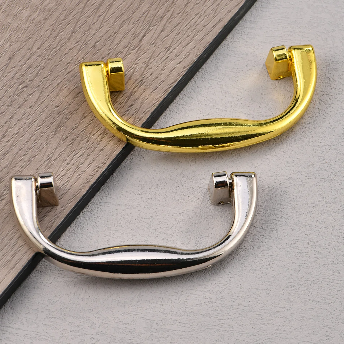 375 Gold Silver Light Luxury Cabinet Door Solid Zinc Alloy Handle Furniture Hardware Drawer Door Handle Hole Distance 85
375 Gold Silver Light Luxury Cabinet Door Solid Zinc Alloy Handle Furniture Hardware Drawer Door Handle Hole Distance 85