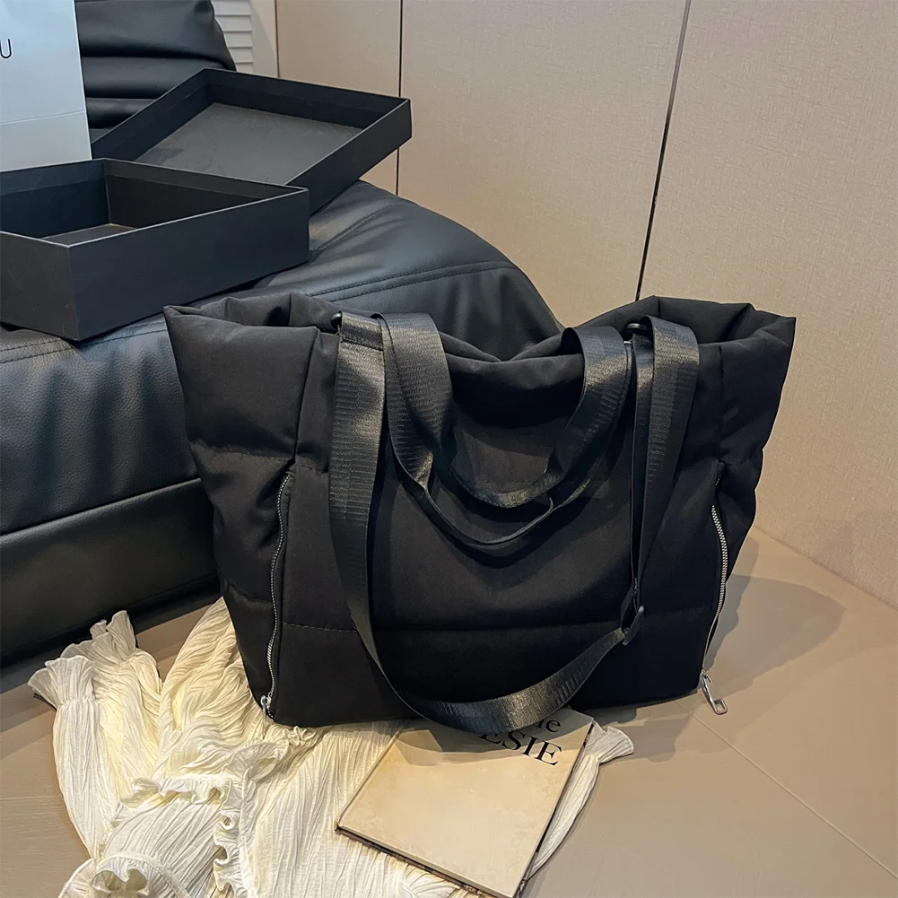 Women Casual Padded Bag Large Capacity Quilted Top Handle Bag Solid Color Puffy Shoulder Bag Female Travel Bag
Women Casual Padded Bag Large Capacity Quilted Top Handle Bag Solid Color Puffy Shoulder Bag Female Travel Bag