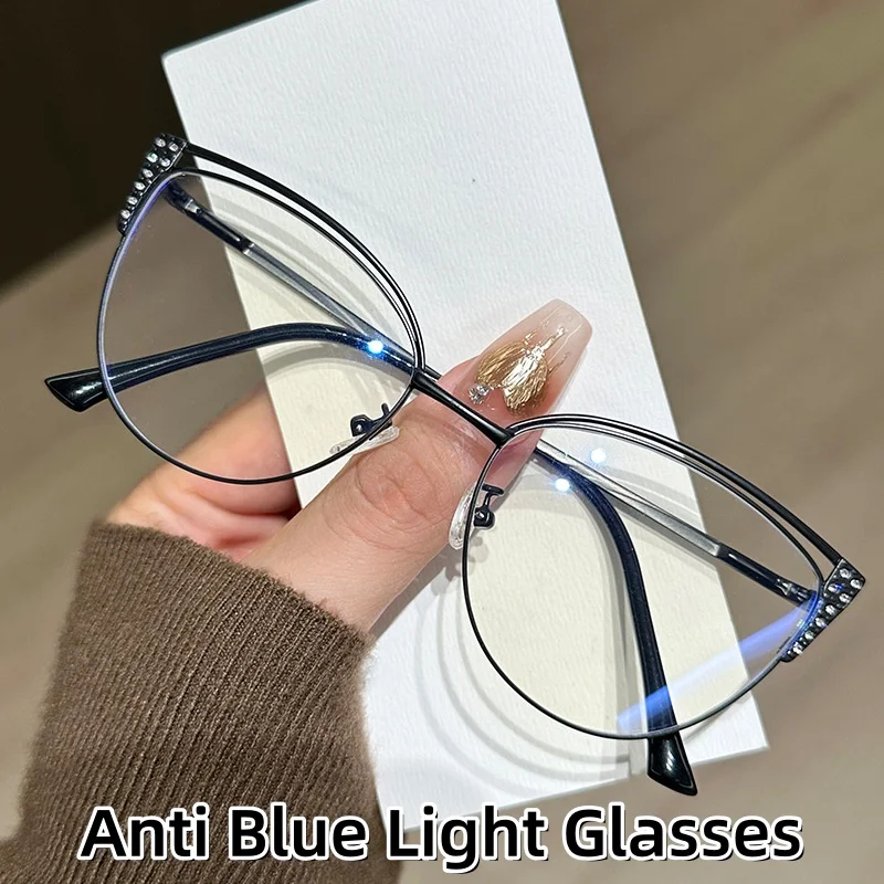 Fashion Trend Diamond Inlaid Metal Cat Eye Optical Glasses Ultra Light Unisex Glasses Blue Light Blocking Eye Protection
Fashion Trend Diamond Inlaid Metal Cat Eye Optical Glasses Ultra Light Unisex Glasses Blue Light Blocking Eye Protection