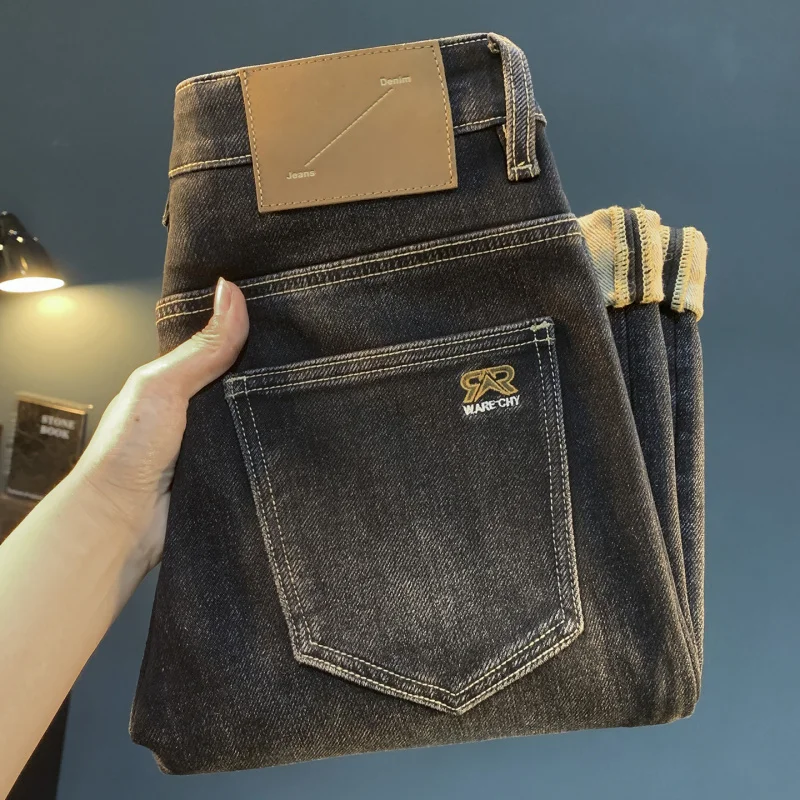 Зимние черные серые джинсы для мужчин. Новая коллекция 2025 года с толстым бархатом и теплыми конусами. Маленькие мужские брюки-шаровары.
Зимние черные серые джинсы для мужчин. Новая коллекция 2025 года с толстым бархатом и теплыми конусами. Маленькие мужские брюки-шаровары.