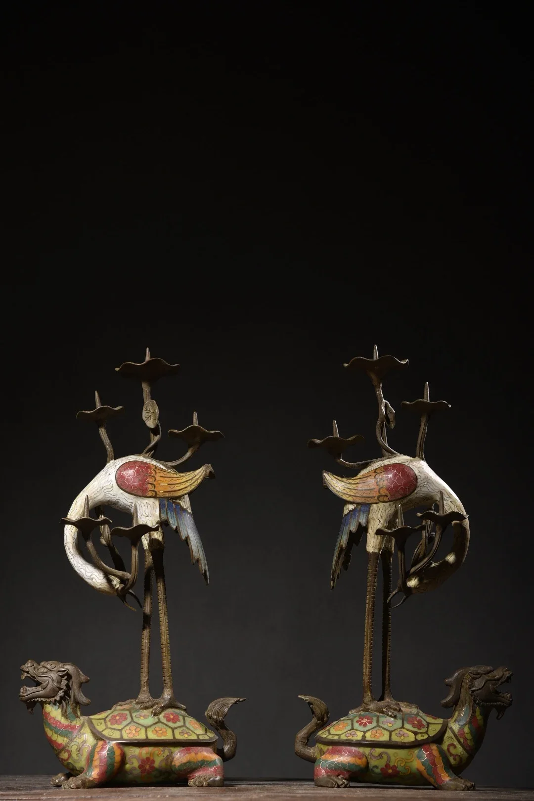 17"Tibetan Temple Collection Old Bronze Cloisonne Longevity Crane step on Dragon Turtle Candlestick A Pair Worship Hall
17"Tibetan Temple Collection Old Bronze Cloisonne Longevity Crane step on Dragon Turtle Candlestick A Pair Worship Hall