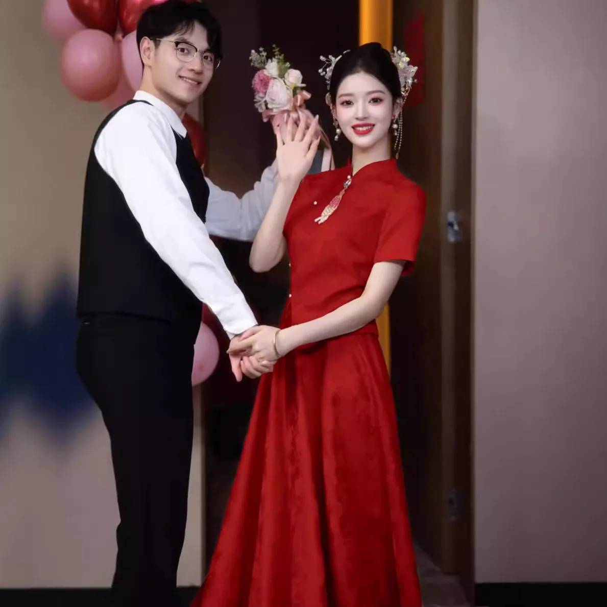 New Chinese Style Qipao Improved Wedding Dress Set 2024 New Red Wine Color Bridesmaid Dress Suit for Engagement And Marriage
New Chinese Style Qipao Improved Wedding Dress Set 2024 New Red Wine Color Bridesmaid Dress Suit for Engagement And Marriage