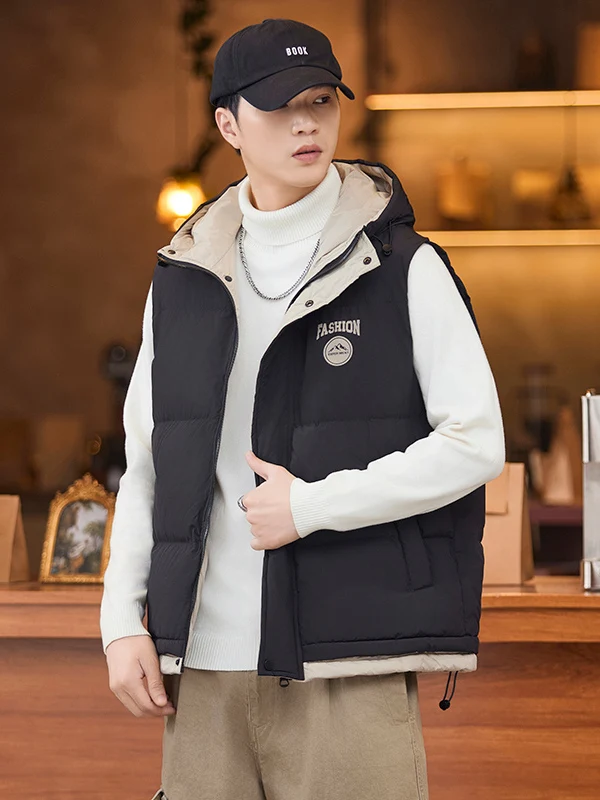 Мужской пуховый жилет из Гонконга 2025: Новинка осенне-зимнего сезона, утепленный, для активного отдыха, теплый, с капюшоном, модный городской стиль
Мужской пуховый жилет из Гонконга 2025: Новинка осенне-зимнего сезона, утепленный, для активного отдыха, теплый, с капюшоном, модный городской стиль