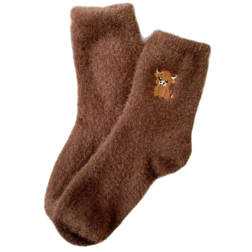 Autumn Winter Warm Floor Socks Fleece Thickened Cartoon Furry Socks Cute Embroidered Mid-tube Stockings Women
Autumn Winter Warm Floor Socks Fleece Thickened Cartoon Furry Socks Cute Embroidered Mid-tube Stockings Women