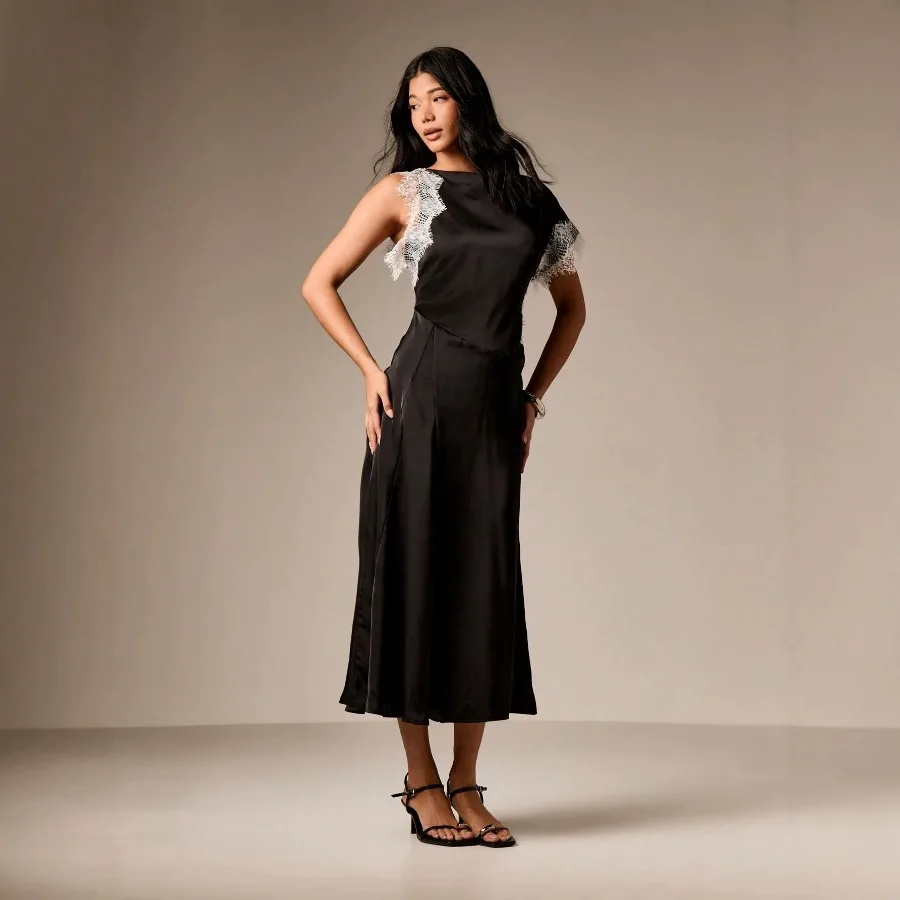 【New style】Women's wear one-collar sleeveless lace splicing evening dress knitted dress high-rise women's summer dress
【New style】Women's wear one-collar sleeveless lace splicing evening dress knitted dress high-rise women's summer dress
