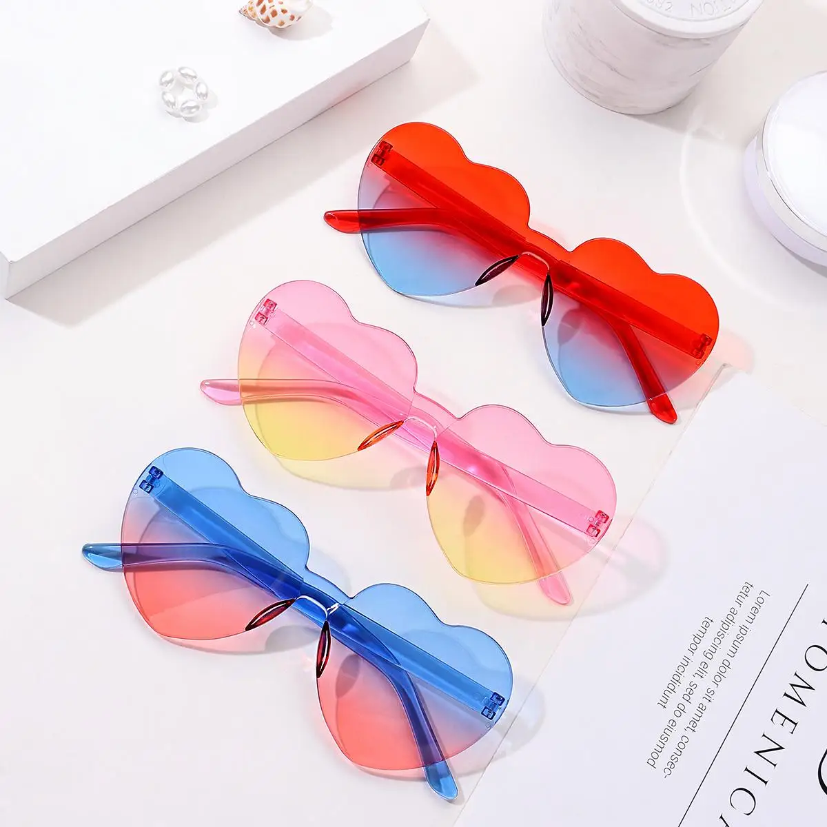 2025 Women Colors Polycarbonate Heart Shape Tinted Party Sunglasses Girls Vintage UV400 Colors Rimless Polarized Sun Glasses
2025 Women Colors Polycarbonate Heart Shape Tinted Party Sunglasses Girls Vintage UV400 Colors Rimless Polarized Sun Glasses
