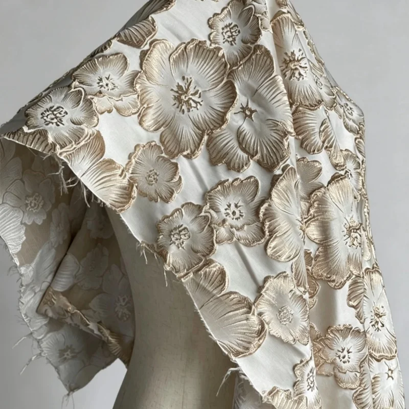 50x140cm Golden Embossed Jacquard 3D Big Petal Fabric Elegant Texture Fabric for Sewing Home Textiles Dress Bag Women Clothes
50x140cm Golden Embossed Jacquard 3D Big Petal Fabric Elegant Texture Fabric for Sewing Home Textiles Dress Bag Women Clothes