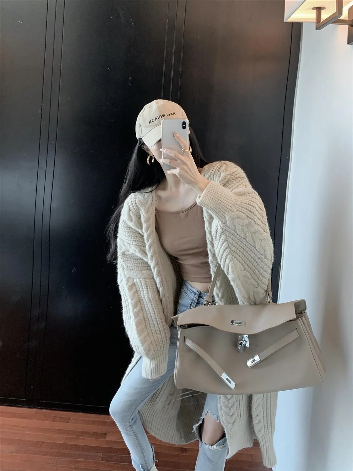 Mid-Long Cardigans Elegante Womens Winter Fur Mohair Drawstring Fabric Cosy Slouchy Turtlneck Fleece Chunky Knits Hooded Collar
Mid-Long Cardigans Elegante Womens Winter Fur Mohair Drawstring Fabric Cosy Slouchy Turtlneck Fleece Chunky Knits Hooded Collar