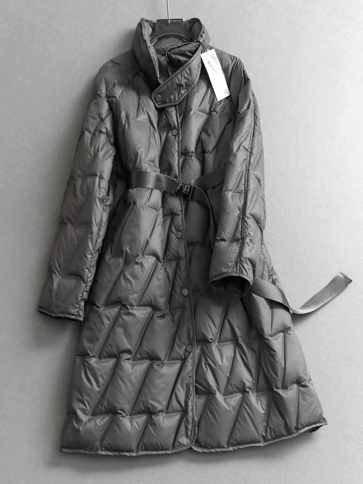 Cloud Sensation Long Sleeve down Jacket Women's Warmthly Versatile Oversized Casual Style Nylon Fabric Duck down Filling
Cloud Sensation Long Sleeve down Jacket Women's Warmthly Versatile Oversized Casual Style Nylon Fabric Duck down Filling