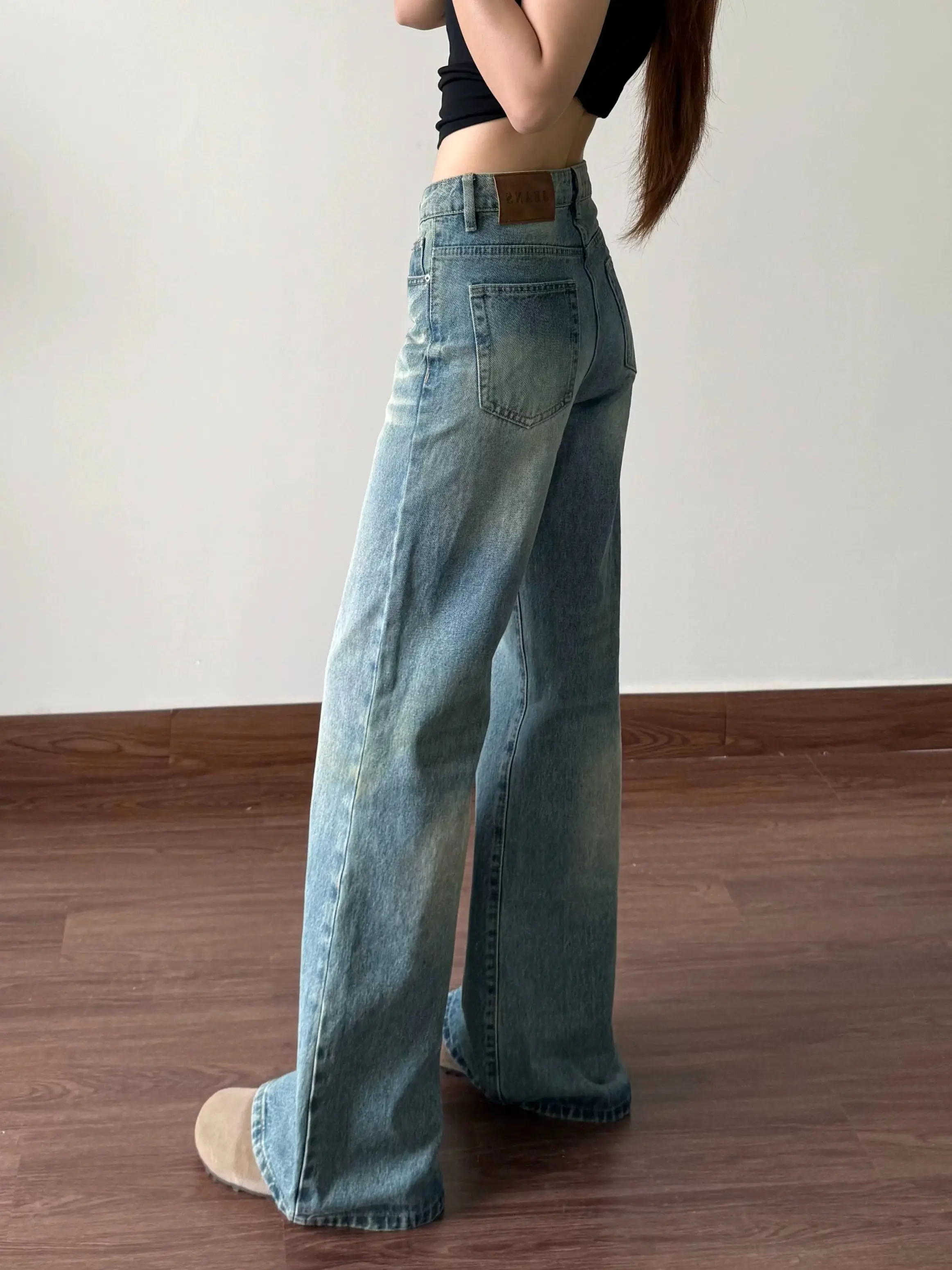 Y2K Straight Leg Wide Leg Pants Women American Casual Jeans Retro Low Rise Slightly Flared Fashionable Versatile
Y2K Straight Leg Wide Leg Pants Women American Casual Jeans Retro Low Rise Slightly Flared Fashionable Versatile