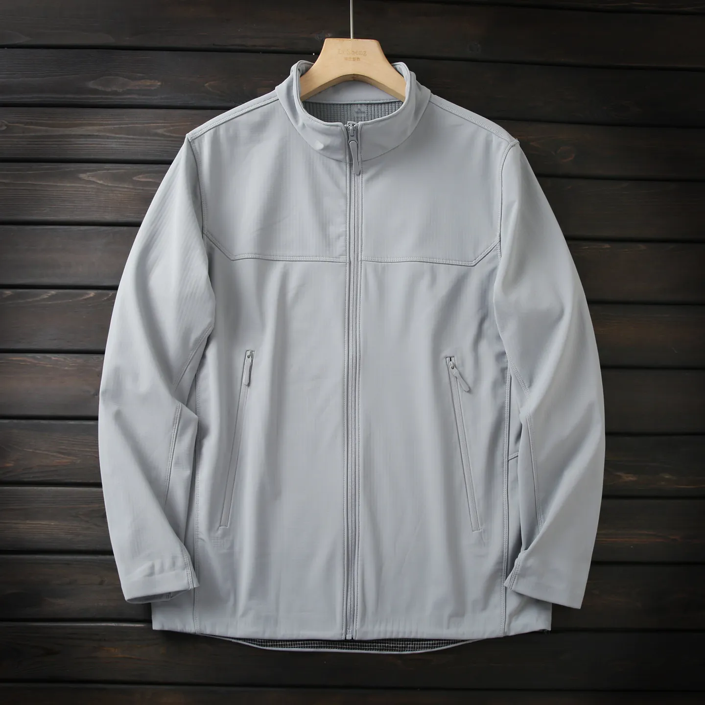 Nordic available in large sizes autumn and winter windproof and waterproof fleece stand-up collar soft shell jacket men's jacket
Nordic available in large sizes autumn and winter windproof and waterproof fleece stand-up collar soft shell jacket men's jacket