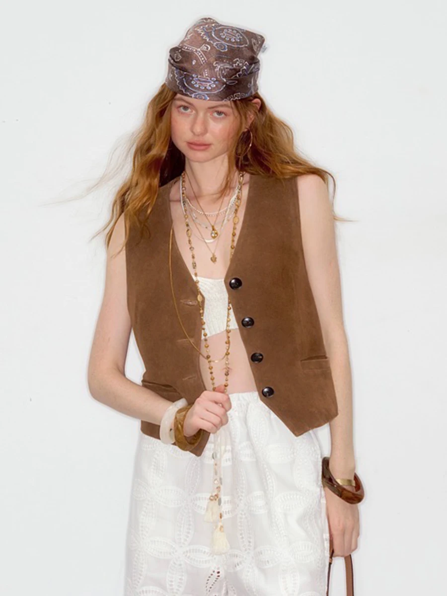 Коричневый кожаный жилет DeeSicile для женщин, топ с V-образным вырезом, на пуговицах, укороченный, модный, стильный, цветной
Коричневый кожаный жилет DeeSicile для женщин, топ с V-образным вырезом, на пуговицах, укороченный, модный, стильный, цветной