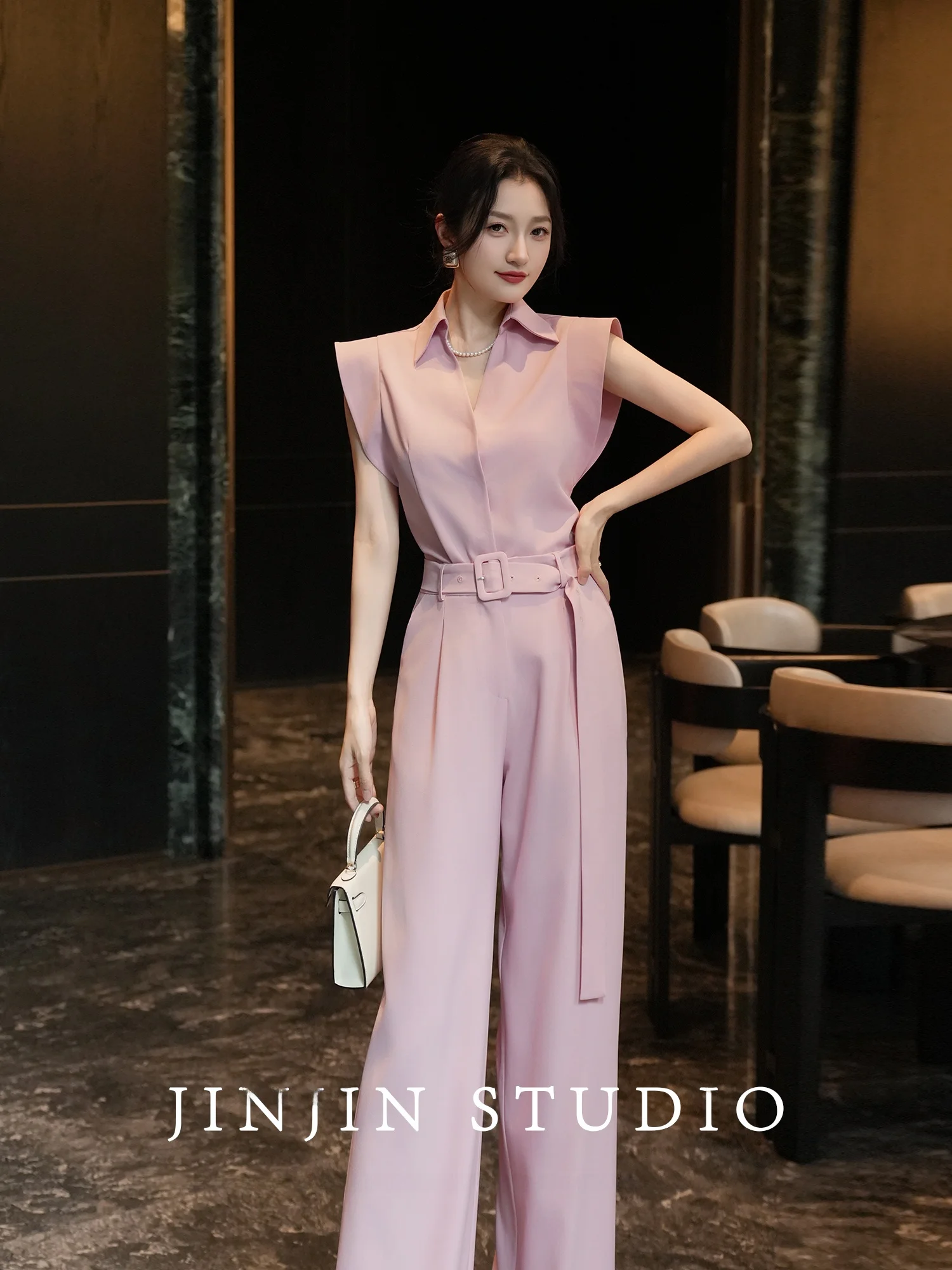 MD Original Casual Pants Set Summer Fashion Slimming Women's Long Pants Neck Button up Polyester Fiber
MD Original Casual Pants Set Summer Fashion Slimming Women's Long Pants Neck Button up Polyester Fiber