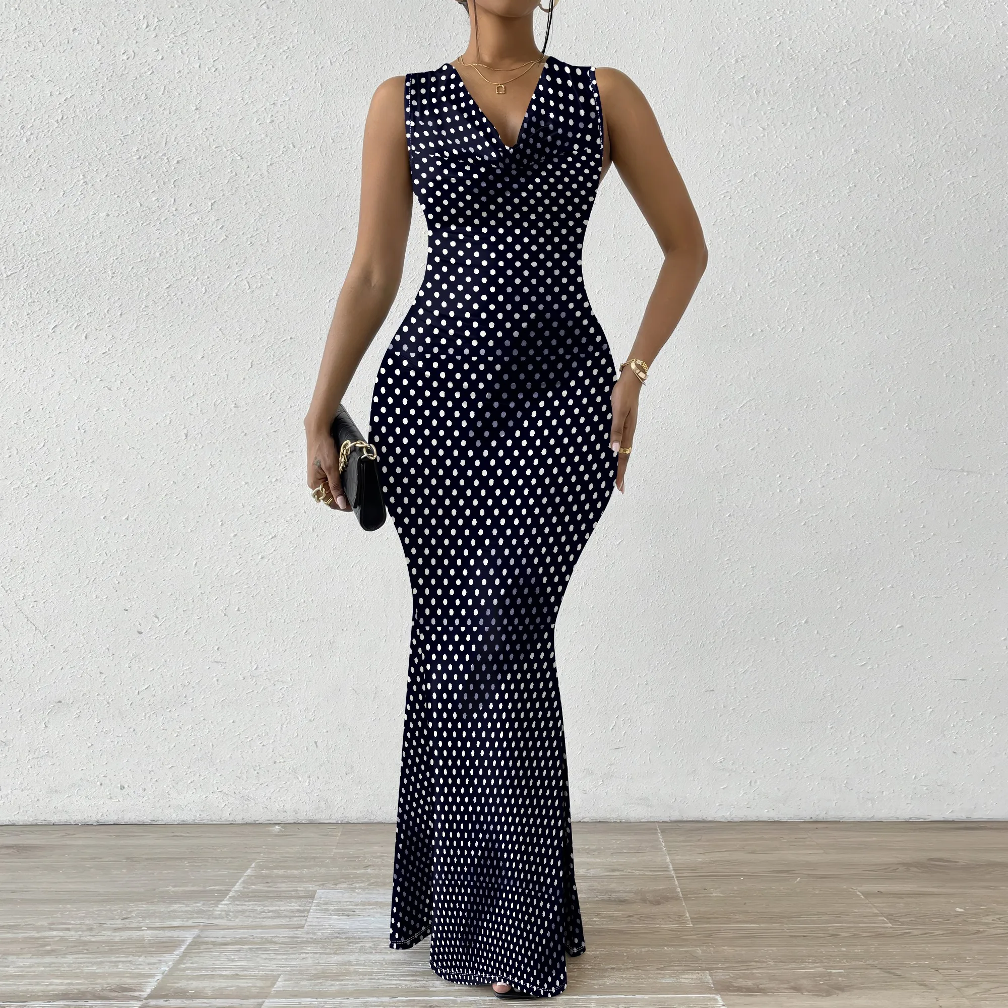 Polka Dot V-Neck Maxi Dress for Women 2025 New Arrival Retro Style Casual Dress XS-2XL
Polka Dot V-Neck Maxi Dress for Women 2025 New Arrival Retro Style Casual Dress XS-2XL