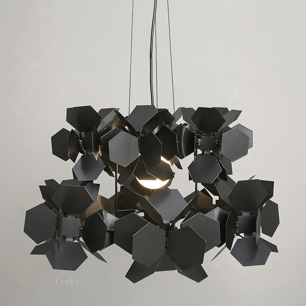 Novel LED Chandeliers Modern Nordic Bar Iron hanging lamp / White / Black Simple Dining Room Living Room Home Decor Pendant Lamp
Novel LED Chandeliers Modern Nordic Bar Iron hanging lamp / White / Black Simple Dining Room Living Room Home Decor Pendant Lamp