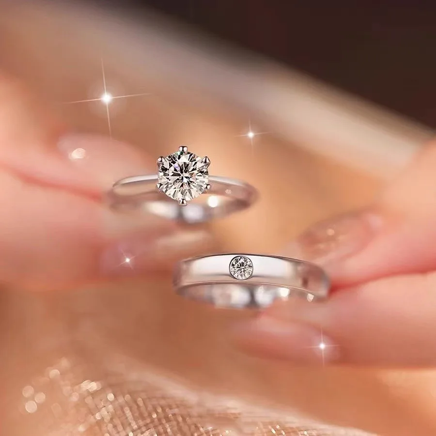 High-end six-prong faux moissanite ring for women simple and fashionable couple design proposal and wedding opening ring MJZ-57
High-end six-prong faux moissanite ring for women simple and fashionable couple design proposal and wedding opening ring MJZ-57