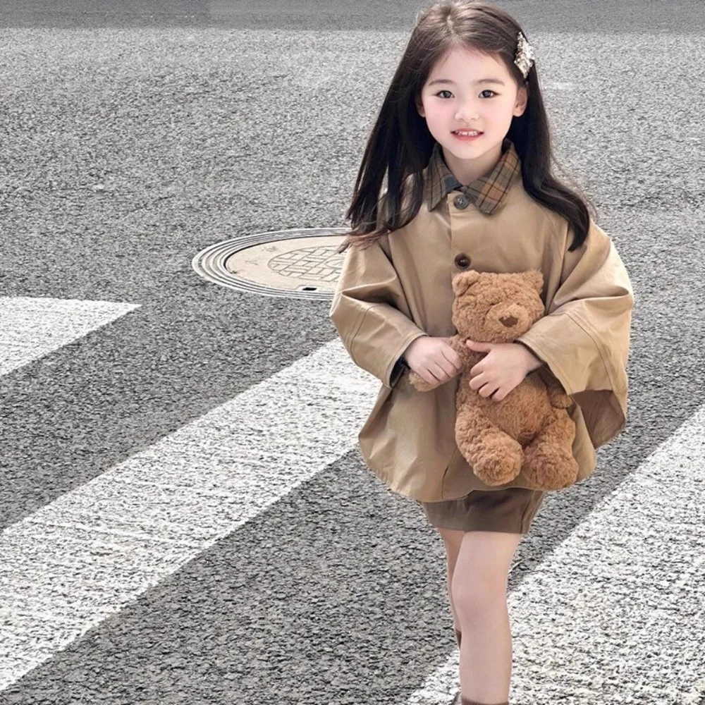 Корейская версия, модная осенняя новая однобортная куртка с лацканами и длинными рукавами + юбка, комплект из двух предметов для девочек
Корейская версия, модная осенняя новая однобортная куртка с лацканами и длинными рукавами + юбка, комплект из двух предметов для девочек