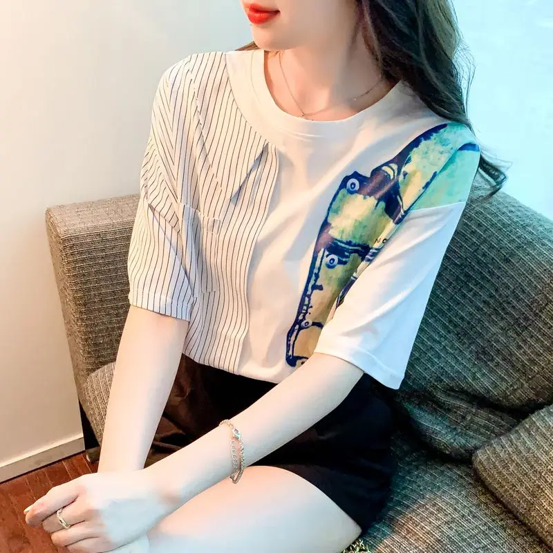 Contrast Color Striped Short-sleeved T-shirt Women's Summer New Fashion Printed Niche Chiffon Top
Contrast Color Striped Short-sleeved T-shirt Women's Summer New Fashion Printed Niche Chiffon Top
