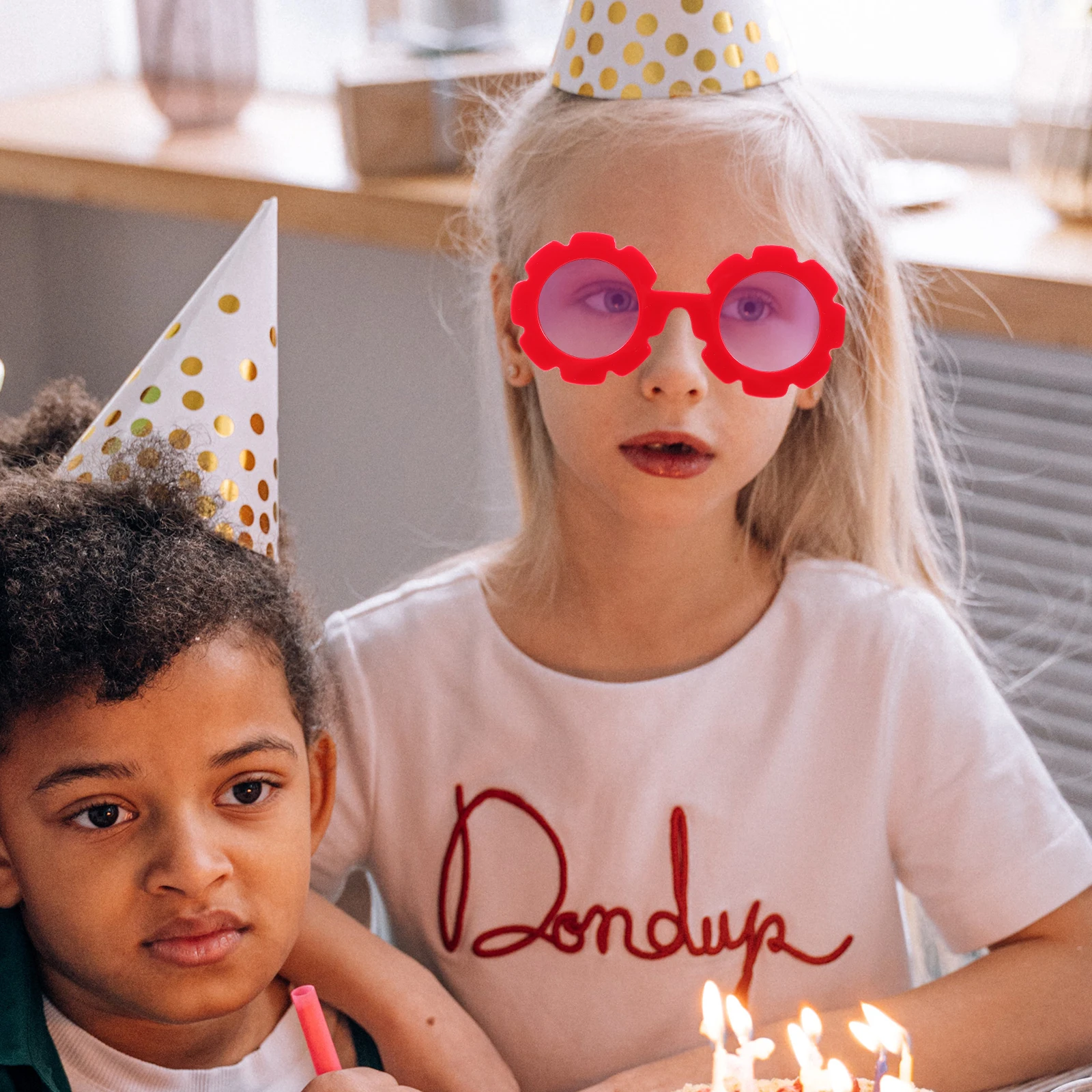 3pcs Children Sunglasses PC AC Lightweight Fun Toddler Girl Sunflower Eyewear Party Birthday Festival Kids Photo Props 3Pairs
3pcs Children Sunglasses PC AC Lightweight Fun Toddler Girl Sunflower Eyewear Party Birthday Festival Kids Photo Props 3Pairs