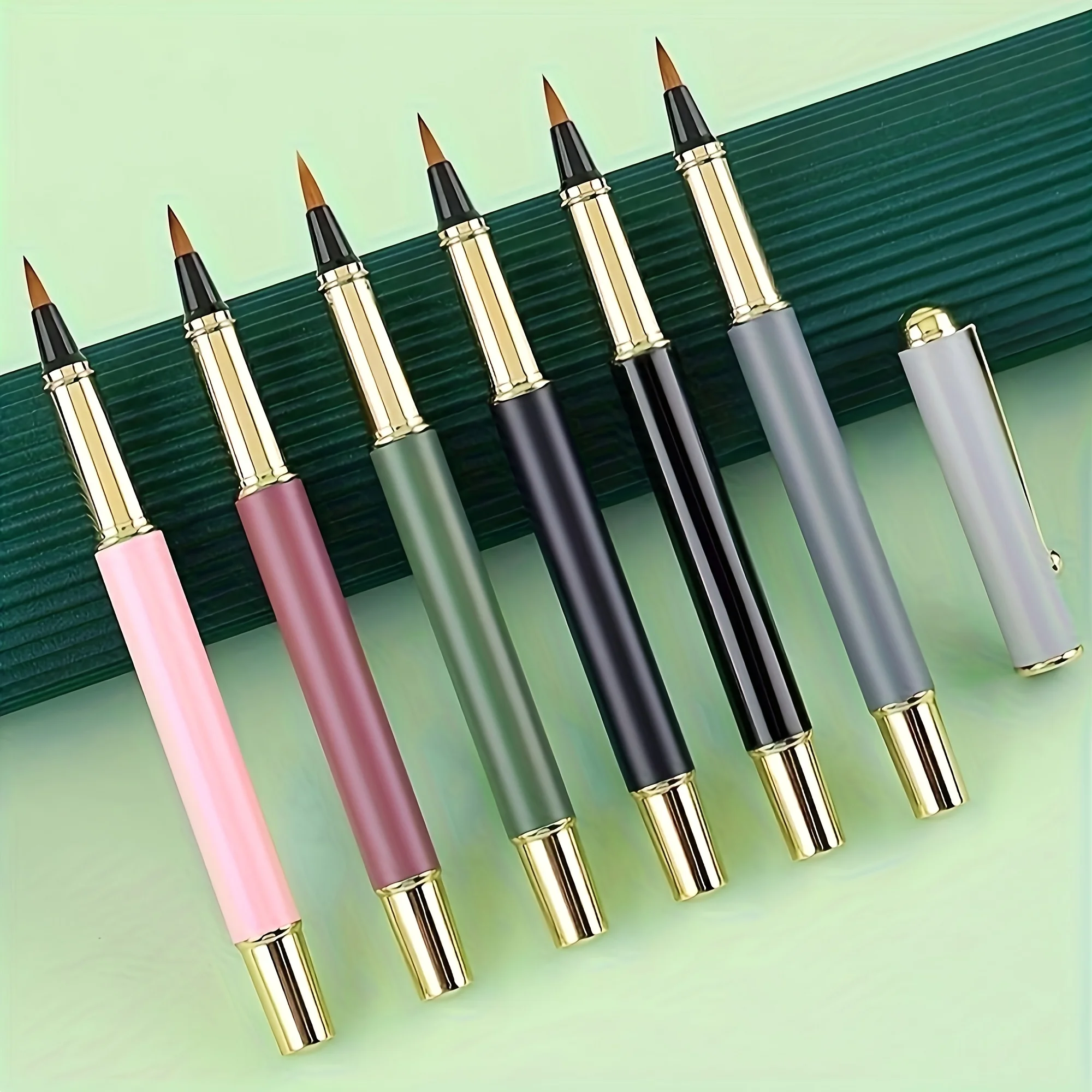 1 high-end pen-type brush, 10 black ink bags,1pcExquisite Metal Pen Type Brush Pen Is Perfect For Christmas Gift New Year Gift
1 high-end pen-type brush, 10 black ink bags,1pcExquisite Metal Pen Type Brush Pen Is Perfect For Christmas Gift New Year Gift