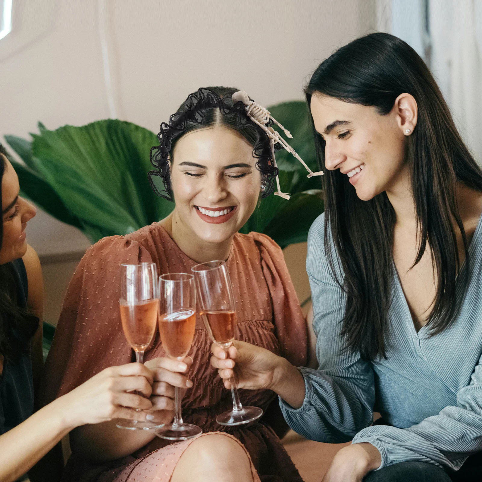 Кружевная повязка на голову с черепом, готические повязки на голову для женщин, винтажный аксессуар для волос для косплея, широкая посадка, вечерние, свадебные, декоративные
Кружевная повязка на голову с черепом, готические повязки на голову для женщин, винтажный аксессуар для волос для косплея, широкая посадка, вечерние, свадебные, декоративные