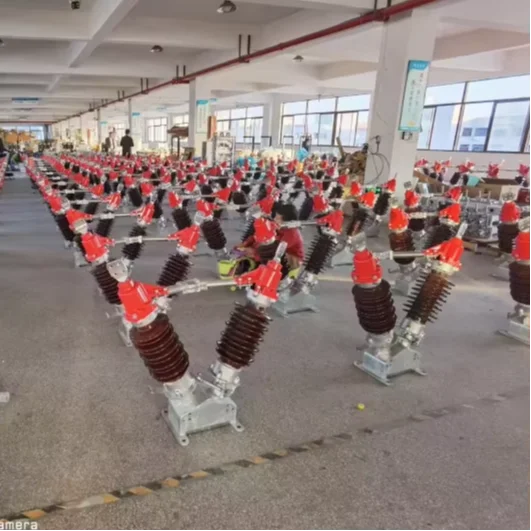 GW4-40.5 630A 35KV New Power Station Isolation Switch Disconnect Switch 35KV Lightning Protection & Earthing"
GW4-40.5 630A 35KV New Power Station Isolation Switch Disconnect Switch 35KV Lightning Protection & Earthing"