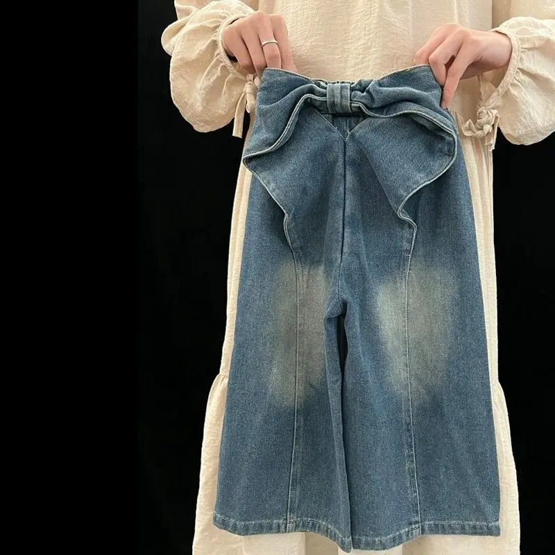 2025 New Korean Version of Foreign Style Children's Fashion Design Bow Straight Wide-leg Pants
2025 New Korean Version of Foreign Style Children's Fashion Design Bow Straight Wide-leg Pants