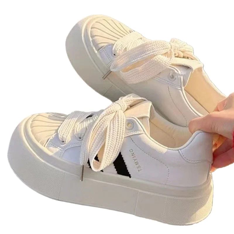 Женские туфли на плоской подошве SyfIyno, повседневные уличные туфли на толстой подошве, новинка весны 2024, панда, классические туфли с вулканизированной подошвой
Женские туфли на плоской подошве SyfIyno, повседневные уличные туфли на толстой подошве, новинка весны 2024, панда, классические туфли с вулканизированной подошвой