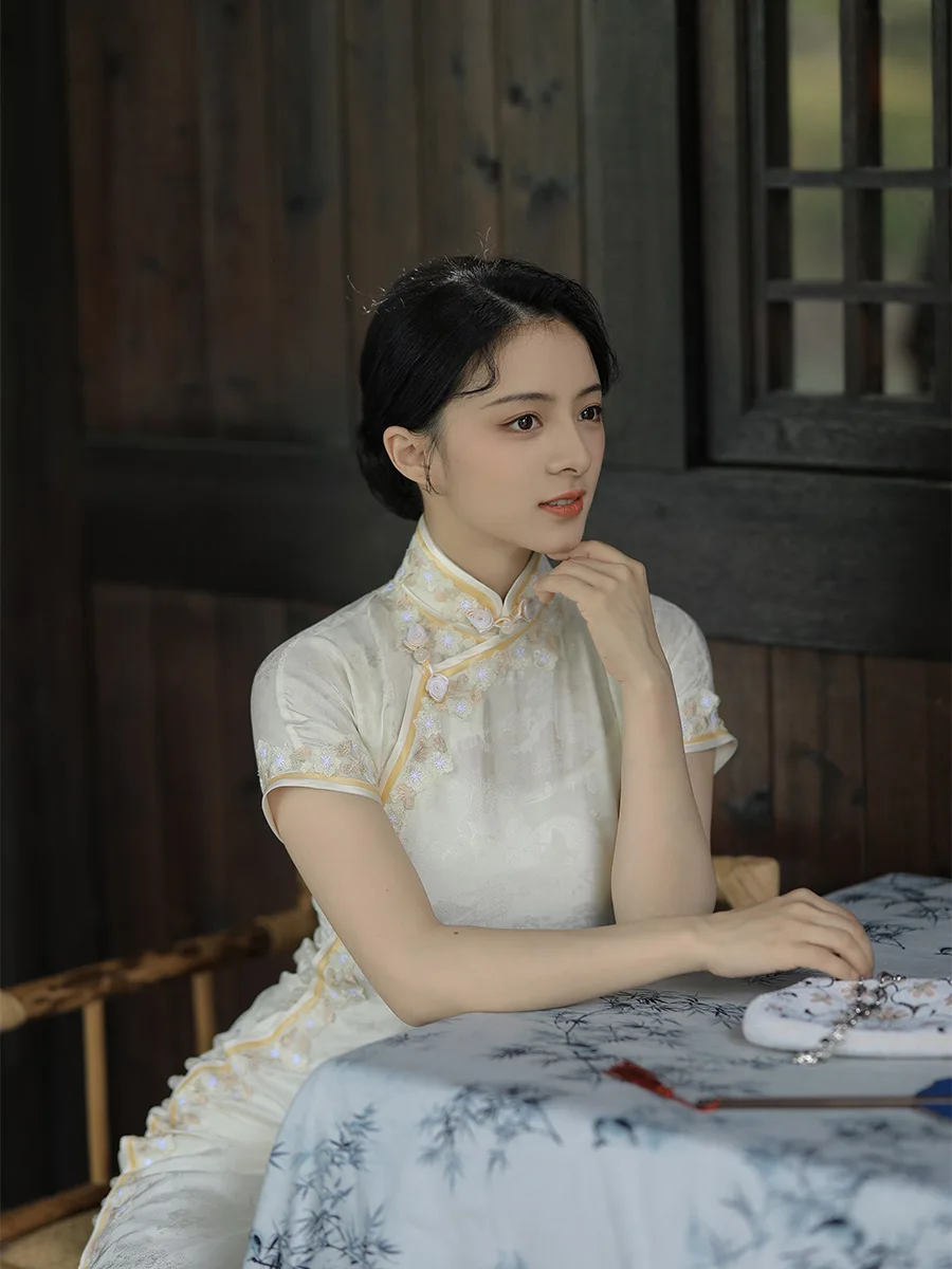 Традиционный костюм HuaJianCiJie для девочек, однослойный, длинный, желто-белый, весна-лето
Традиционный костюм HuaJianCiJie для девочек, однослойный, длинный, желто-белый, весна-лето