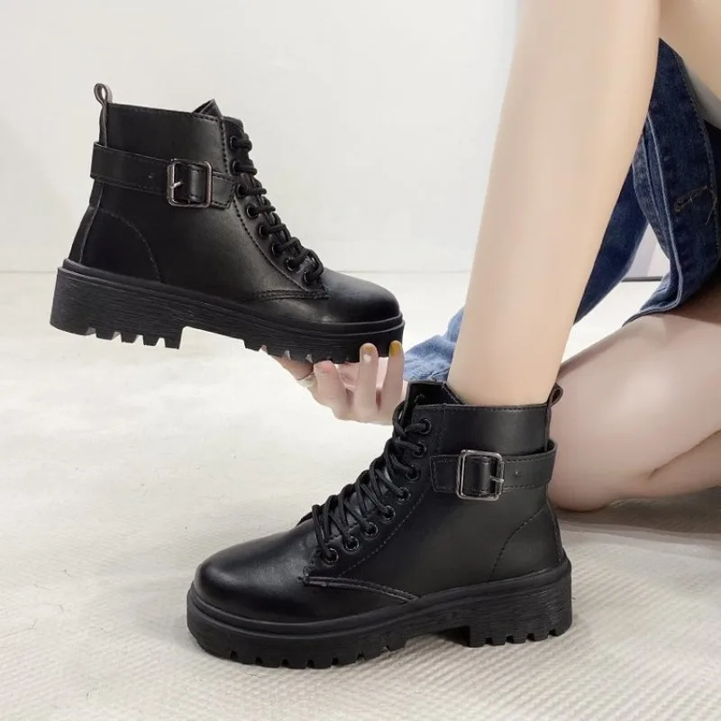 Fashionable Casual Loafers with Lace-up Fastening for Women, 2026 New Product,European-style Women's Thick-soled Boots,Plus-size
Fashionable Casual Loafers with Lace-up Fastening for Women, 2026 New Product,European-style Women's Thick-soled Boots,Plus-size