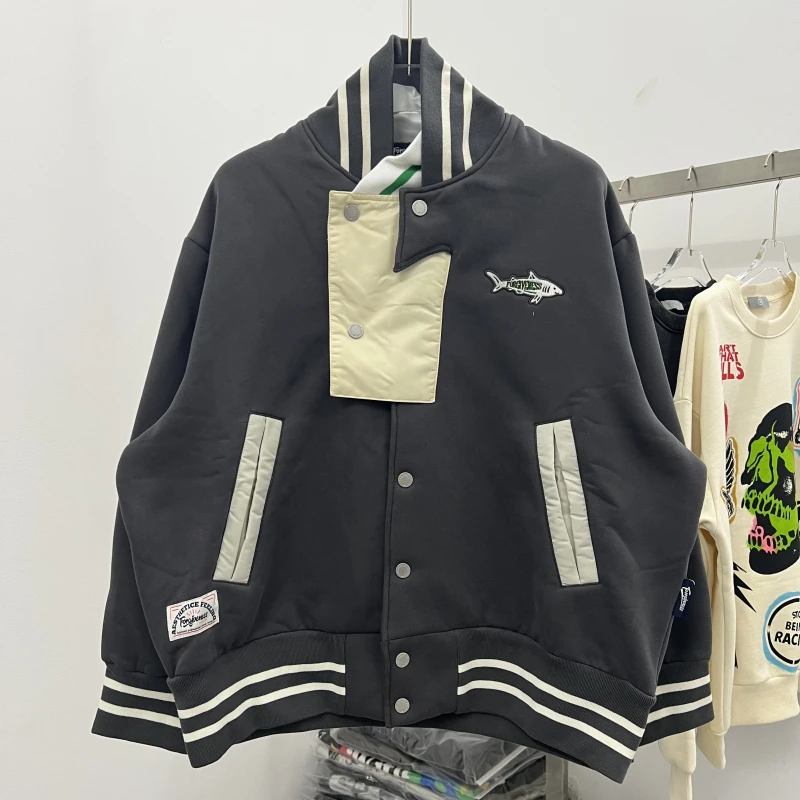 Куртка-бомбер FGSS в японском стиле, двухцветная, с асимметричным двойным воротником, свободного кроя, утепленная, для активного отдыха
Куртка-бомбер FGSS в японском стиле, двухцветная, с асимметричным двойным воротником, свободного кроя, утепленная, для активного отдыха